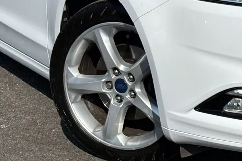 27 of 55 for Ford Mondeo 1.5T EcoBoost Titanium Euro 6 (s/s) 5dr