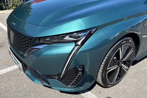 KM25PXP PEUGEOT 308 SW 1.2 GT e-DSC6 Euro 6 (s/s) 5dr Thumbnail #26