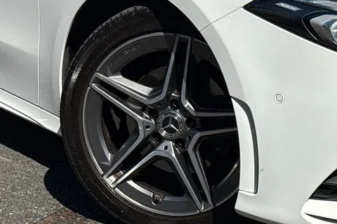YB19WUO Mercedes-Benz A Class 1.3 A200 AMG Line (Premium) Euro 6 (s/s) 5dr Thumbnail #29