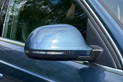 28 of 54 for Audi Q3 2.0 TDI S line Plus S Tronic quattro Euro 6 (s/s) 5dr