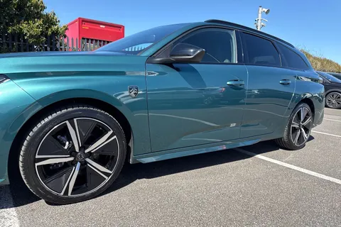 KM25PXP PEUGEOT 308 SW 1.2 GT e-DSC6 Euro 6 (s/s) 5dr Thumbnail #28