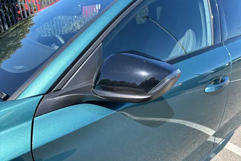 KM25PXP PEUGEOT 308 SW 1.2 GT e-DSC6 Euro 6 (s/s) 5dr Thumbnail #29