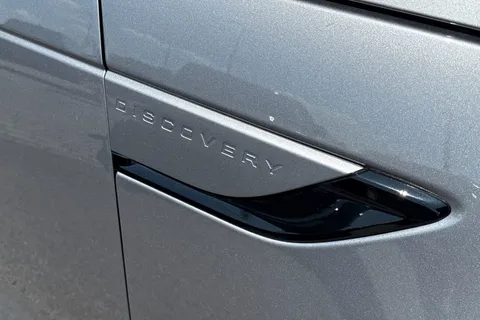 29 of 51 for Land Rover Discovery 3.0 D350 Dynamic SE 5dr