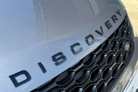30 of 51 for Land Rover Discovery 3.0 D350 Dynamic SE 5dr