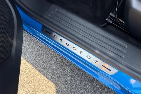 DU23VTP PEUGEOT 2008 1.2 PureTech GT EAT Euro 6 (s/s) 5dr Thumbnail #34