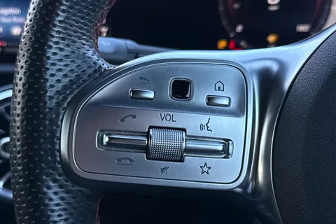 YB19WUO Mercedes-Benz A Class 1.3 A200 AMG Line (Premium) Euro 6 (s/s) 5dr Thumbnail #37
