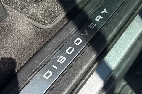 35 of 51 for Land Rover Discovery 3.0 D350 Dynamic SE 5dr