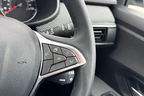 DF22RZO Dacia Sandero 1.0 TCe Comfort Euro 6 (s/s) 5dr Thumbnail #38