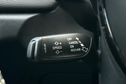 40 of 54 for Audi Q3 2.0 TDI S line Plus S Tronic quattro Euro 6 (s/s) 5dr