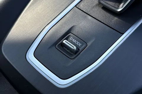 DP73NNL Nissan Qashqai 1.3 DIG-T MHEV N-Connecta XTRON Euro 6 (s/s) 5dr Thumbnail #43