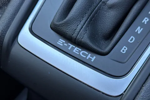 DA23EFP Renault Captur 1.6 E-TECH techno Auto Euro 6 (s/s) 5dr Thumbnail #44