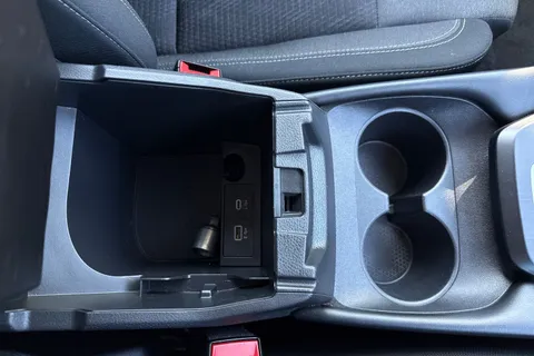 DP73NNL Nissan Qashqai 1.3 DIG-T MHEV N-Connecta XTRON Euro 6 (s/s) 5dr Thumbnail #44