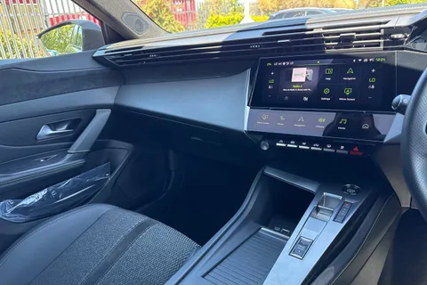 KM25PXP PEUGEOT 308 SW 1.2 GT e-DSC6 Euro 6 (s/s) 5dr Thumbnail #42