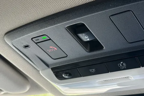 DP73NNL Nissan Qashqai 1.3 DIG-T MHEV N-Connecta XTRON Euro 6 (s/s) 5dr Thumbnail #47