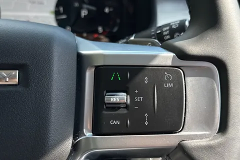 49 of 51 for Land Rover Discovery 3.0 D350 Dynamic SE 5dr