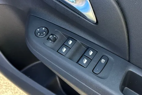 MD21ZSV Vauxhall Corsa 1.2 Turbo SRi 5dr Thumbnail #22