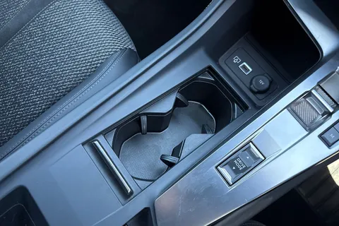 KM25PXP PEUGEOT 308 SW 1.2 GT e-DSC6 Euro 6 (s/s) 5dr Thumbnail #57