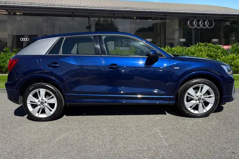 DX22WVW Audi Q2 S line 35 TDI quattro 150 PS S tronic Thumbnail #4