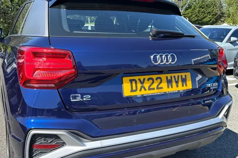 DX22WVW Audi Q2 S line 35 TDI quattro 150 PS S tronic Thumbnail #9