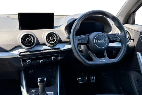 DX22WVW Audi Q2 S line 35 TDI quattro 150 PS S tronic Thumbnail #19
