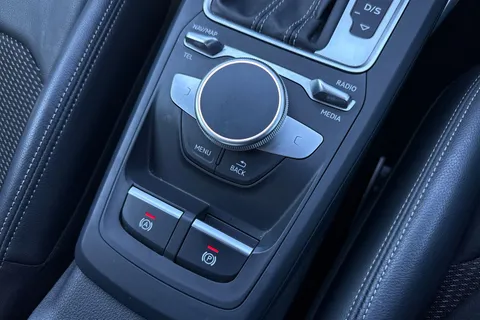 DX22WVW Audi Q2 S line 35 TDI quattro 150 PS S tronic Thumbnail #32