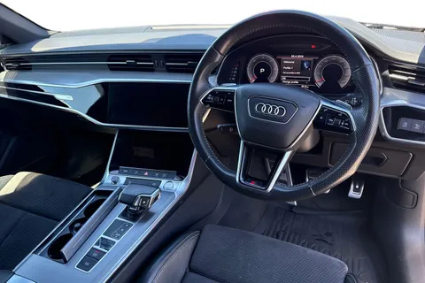WM68YMX Audi A6 Avant 2.0 TDI 40 S line S Tronic Euro 6 (s/s) 5dr Thumbnail #15