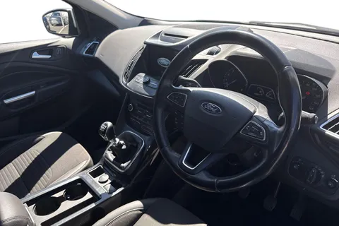 MD67CTF Ford Kuga 1.5T EcoBoost Titanium 2WD Euro 6 (s/s) 5dr Thumbnail #8