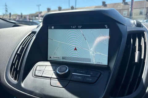 MD67CTF Ford Kuga 1.5T EcoBoost Titanium 2WD Euro 6 (s/s) 5dr Thumbnail #12