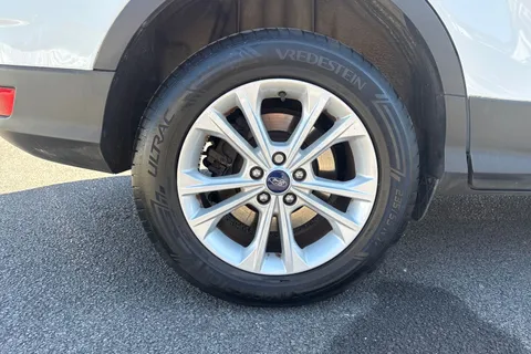 MD67CTF Ford Kuga 1.5T EcoBoost Titanium 2WD Euro 6 (s/s) 5dr Thumbnail #22