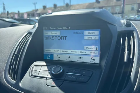 MD67CTF Ford Kuga 1.5T EcoBoost Titanium 2WD Euro 6 (s/s) 5dr Thumbnail #33