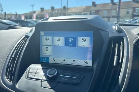 MD67CTF Ford Kuga 1.5T EcoBoost Titanium 2WD Euro 6 (s/s) 5dr Thumbnail #34