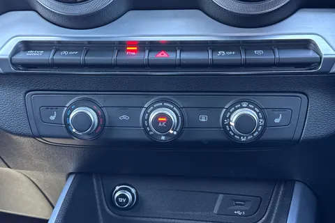 PF23MVL Audi Q2 Black Edition 35 TFSI  150 PS 6-speed Thumbnail #23