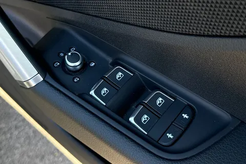 DG22BNF Audi Q2 1.5 TFSI CoD 35 Black Edition Euro 6 (s/s) 5dr Thumbnail #18