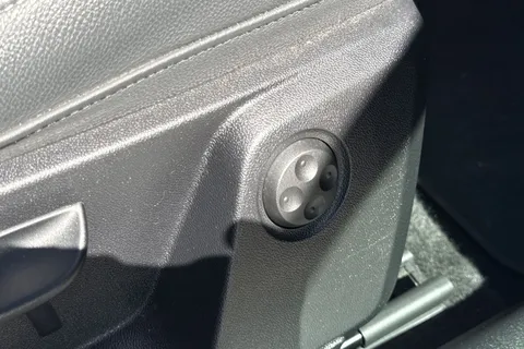 DG22BNF Audi Q2 1.5 TFSI CoD 35 Black Edition Euro 6 (s/s) 5dr Thumbnail #30