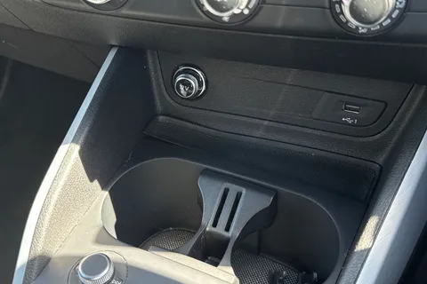 DG22BNF Audi Q2 1.5 TFSI CoD 35 Black Edition Euro 6 (s/s) 5dr Thumbnail #47