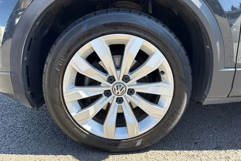 DA69SKN Volkswagen T-Roc 1.6 TDI SE 5dr Thumbnail #15