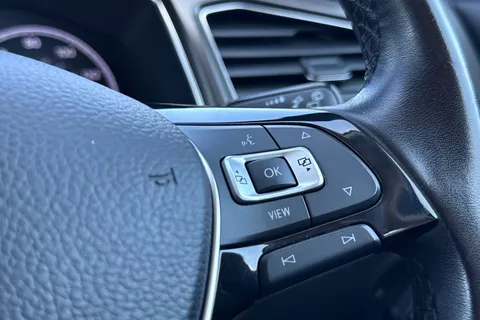 DA69SKN Volkswagen T-Roc 1.6 TDI SE 5dr Thumbnail #38