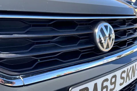 DA69SKN Volkswagen T-Roc 1.6 TDI SE 5dr Thumbnail #40