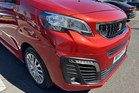 MH19KTF PEUGEOT Traveller 2.0 BlueHDi Active Standard MPV EAT8 MWB Euro 6 (s/s) 5dr Thumbnail #32