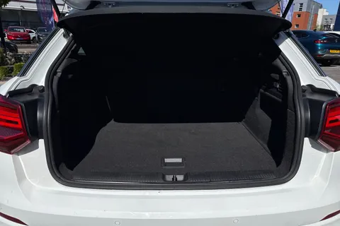 DY18AJV Audi Q2 1.0 TFSI S line Euro 6 (s/s) 5dr Thumbnail #9