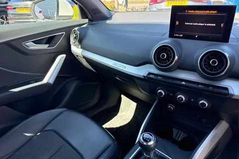 DY18AJV Audi Q2 1.0 TFSI S line Euro 6 (s/s) 5dr Thumbnail #14