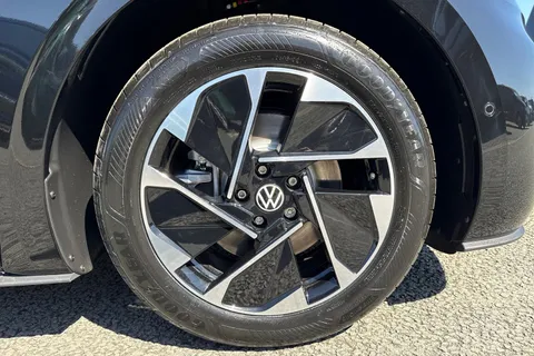 Volkswagen ID.3 Pro 59kWh Match Auto 5dr Thumbnail #10