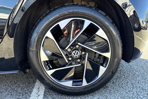 Volkswagen ID.3 Pro 59kWh Match Auto 5dr Thumbnail #12