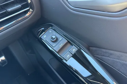 Volkswagen ID.3 Pro 59kWh Match Auto 5dr Thumbnail #21