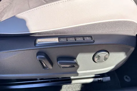 Volkswagen ID.3 Pro 59kWh Match Auto 5dr Thumbnail #37