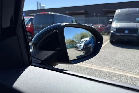 Volkswagen ID.3 Pro 59kWh Match Auto 5dr Thumbnail #38