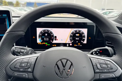  Volkswagen Tiguan 1.5 eTSI MHEV Black Edition DSG Euro 6 (s/s) 5dr Thumbnail #32