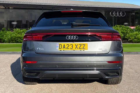4 of 57 for Audi Q8 Black Edition 50 TDI quattro 286 PS tiptronic