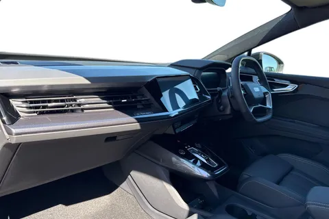 Audi Q4 e-tron 40 Black Edition Auto 5dr 63kWh Thumbnail #15