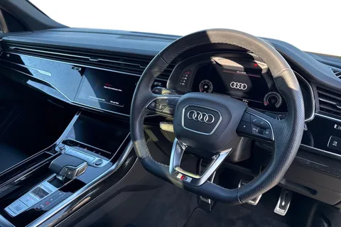 18 of 57 for Audi Q8 Black Edition 50 TDI quattro 286 PS tiptronic